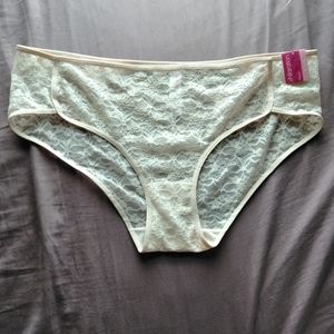 NWT Xhilaration Hipster Large